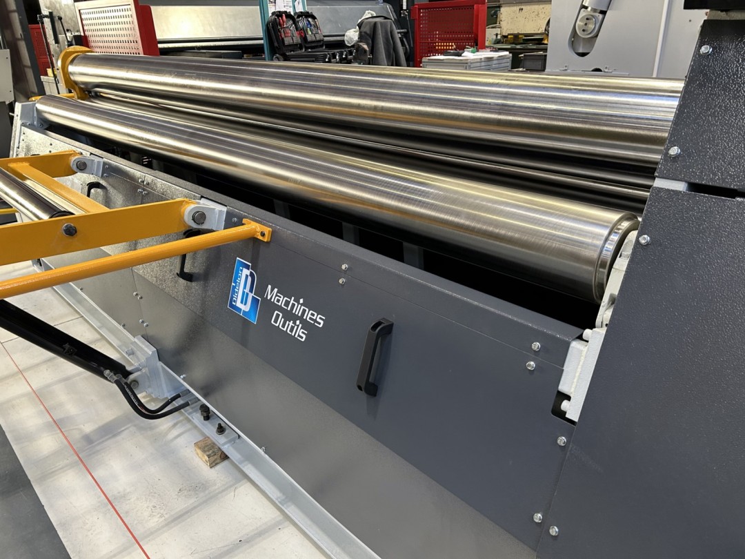 Rouleuse 4 rouleaux motorisée ADFORM R4-XL - pupitre de commande - tôles jusqu'à 4100mm_3