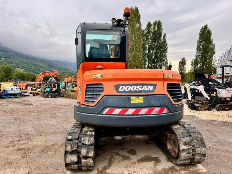 Doosan DX80R_3