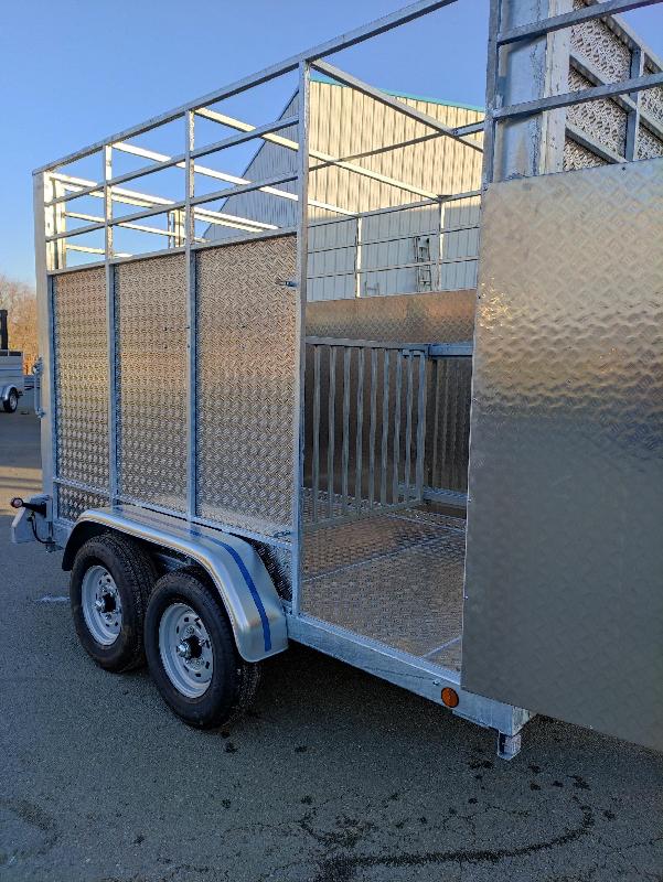 Remorque pour transport d'animaux - 3/4 places - 3,15 x 1,90 x 2,00 m - 3500KG - MAGNUM VAN BOVIN CORSICA_3