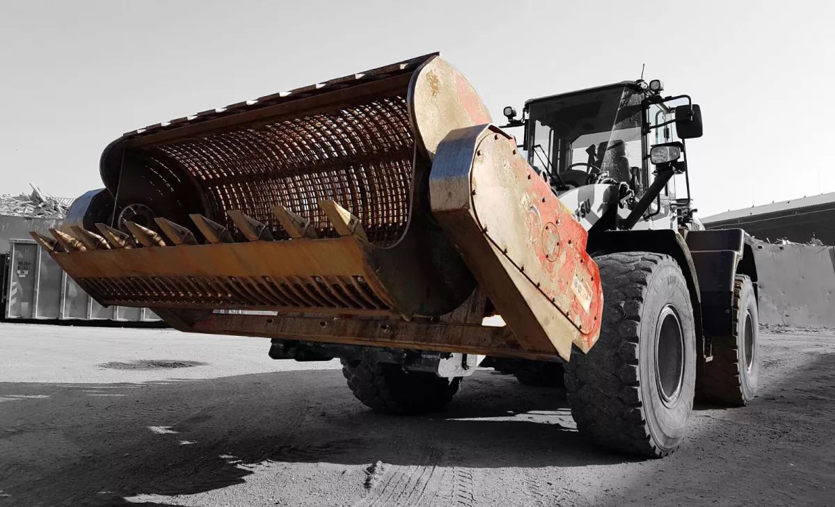 Godet rotatif conçu pour cribler, trier, laver, compatible pelle de 15 à 35 tonnes - HPL/HEX_3