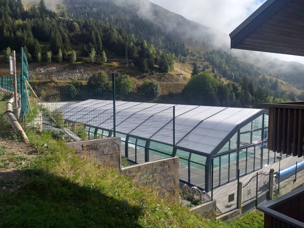 Abri piscine haut jusqu'à 30m de large sans limite de longueur pour espaces publics - HERCULES - sur mesure et haut de gamme_3