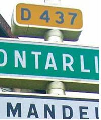 Panneaux directionnels à caissons traversants en aluminium - Gamme BERGERONNETTE - Sobres, robustes et adaptés aux sites urbains ou ruraux_3