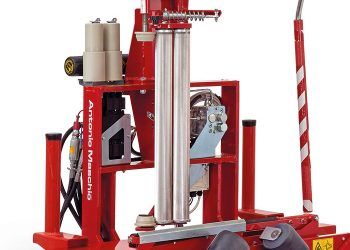 Modèle 1600 avec synchronisme entre la rotation et le satellite