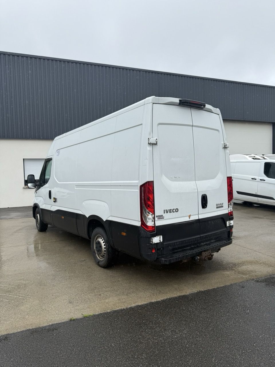 LD260 - iveco daily 35S18 L3H2 frigorifique_3