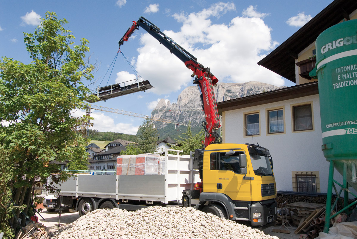 Grue auxiliaire Fassi F295RA e-dynamic - 28,95 tm - bras hydraulique jusqu'à 26,70 m avec jib_3