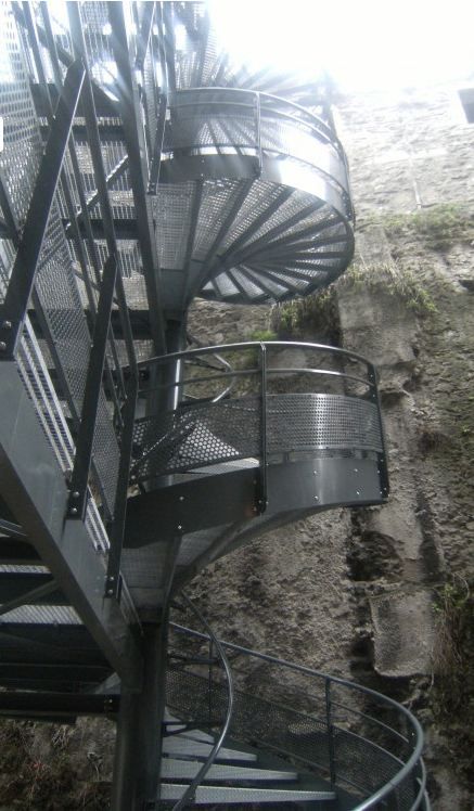 Escalier hélicoïdal Ysotube - Ysofer Esca - Passage 1UP ou 2UP - Utilisation extérieure - Finitions variées_3