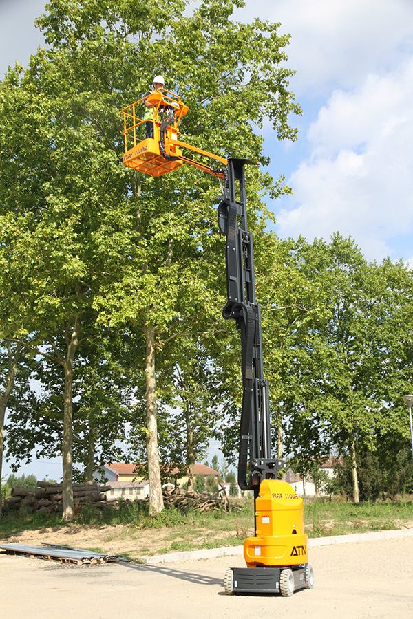 Élévateur électrique pour travaux sur sols fragiles et stabilisés