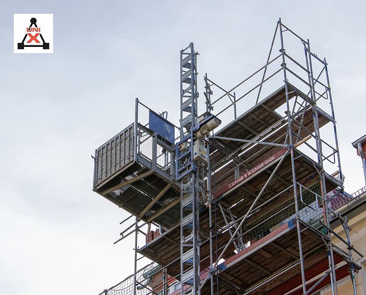 Monte-charges à crémaillère GEDA 500 Z DUO - charge 500 kg - plateforme pivotable et basculante_3