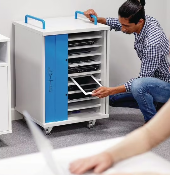 Chariot de stockage et de recharge compact - Lyte 10 Single Door jusqu'à 15,6