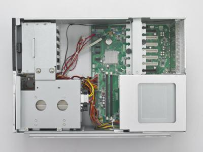 Châssis de bureau/mural pour carte mère ATX/MicroATX - 2 baies 3,5