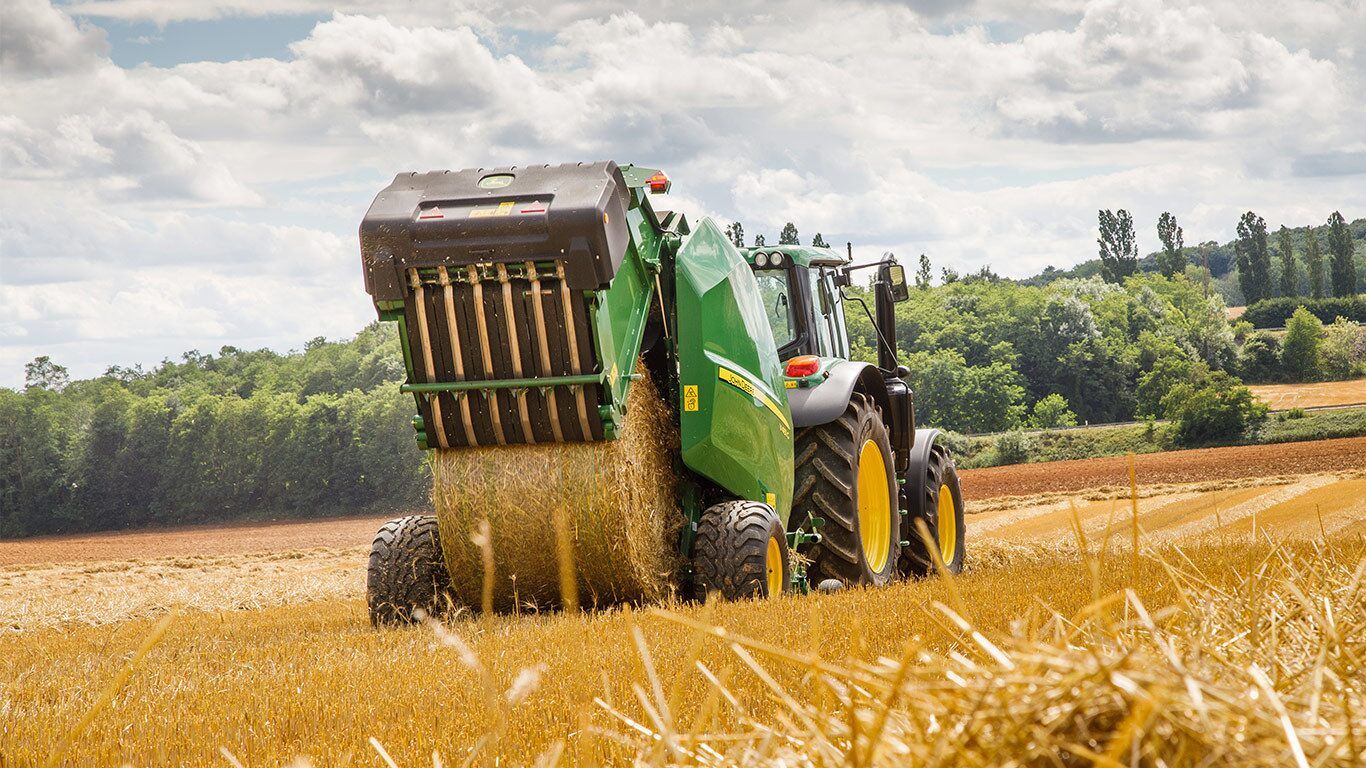 V451G - Presse à balle ronde John Deere - Diamètre réglable dans une chambre de 1,21 m - Système d'alimentation haute capacité_3