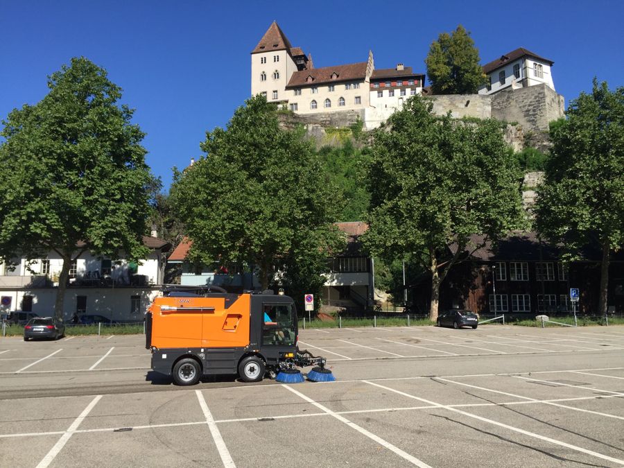 Schmidt MFH 550, balayeuse agile et maniable pour un nettoyage efficace