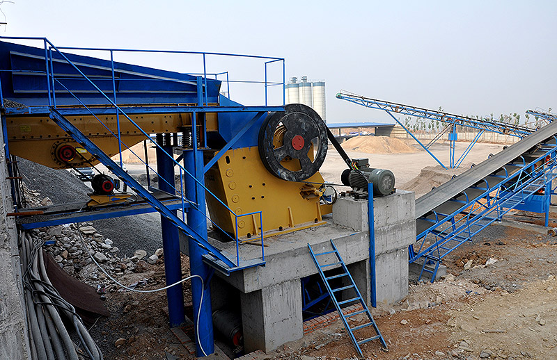 Concasseur primaire et secondaire pour travaux de concassage de pierre_3