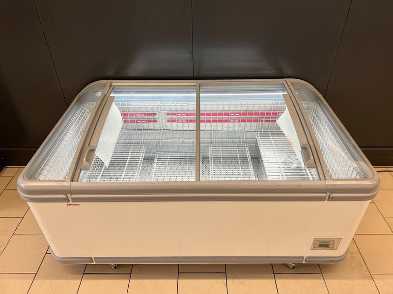 Bac spécial promo en Tête de gondole Miami 185 positif - modèle +2,5 degrés avec vitres coulissantes et éclairage LED_3