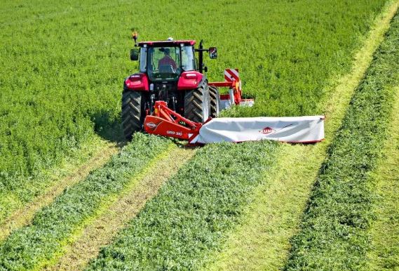 Faucheuse à disques KUHN GMD 240 - largeur de coupe 2,40 m - relevage hydraulique - 6 disques_3