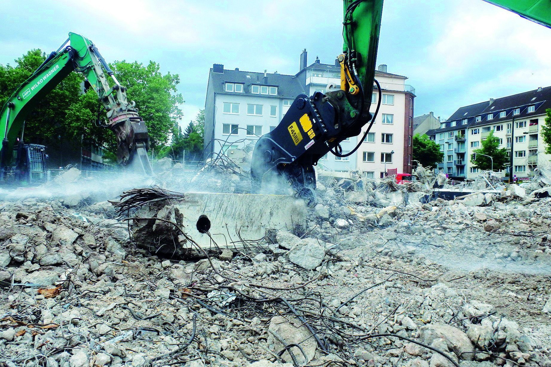 Broyeur a beton fixe (pelle 6-95 tonnes)_4