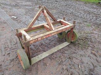 Arracheuse maraîchère / légumière D W Tomlins - lame soulèveuse rigide - Occasion - Largeur 1m20 avec disque et roue de jauge_3