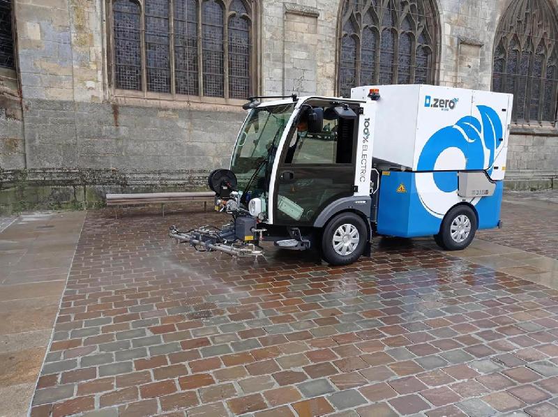 Laveuse de voirie électrique D-ZERO HYDRO CMAR avec cuve en inox de 1500 litres - Autonomie supérieure à 8 heures_3