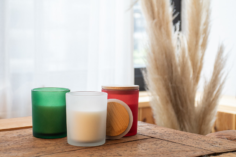 Bougie vanille - cire végétale parfumée - verre dépoli avec couvercle en bambou_3