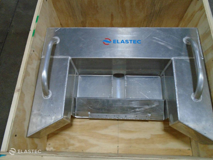 Dispositif de gestion des mauvaises herbes et lentilles d'eau ELASTEC Duck Weir