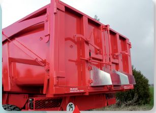 Remorque agricole standard avec stabilité renforcée lors du bennage