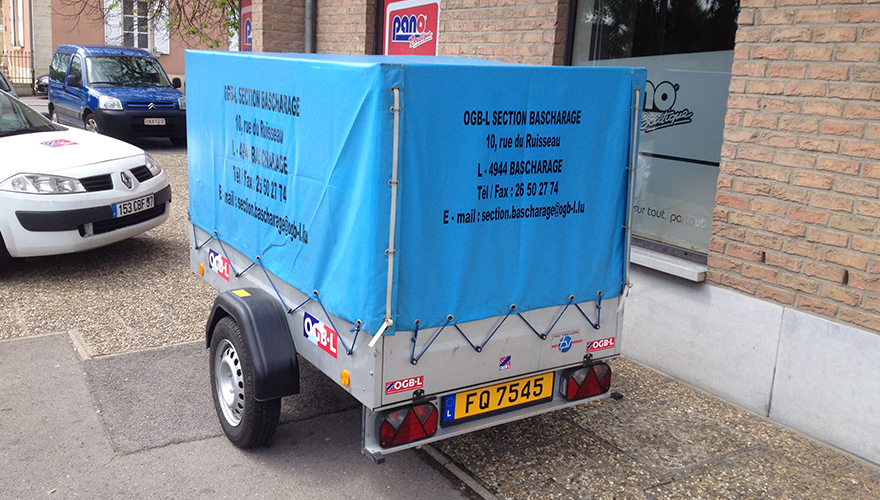 Banderole avec sandows réutilisable - économique, facile à installer et grande visibilité pour promouvoir votre entreprise_3