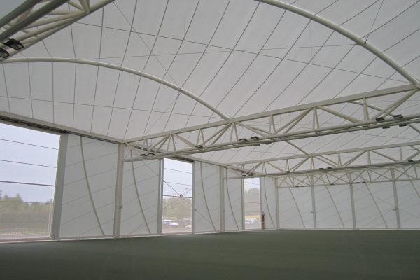Couverture de terrain de tennis sur mesure - Normandie Structures - Matériaux de haute qualité_3