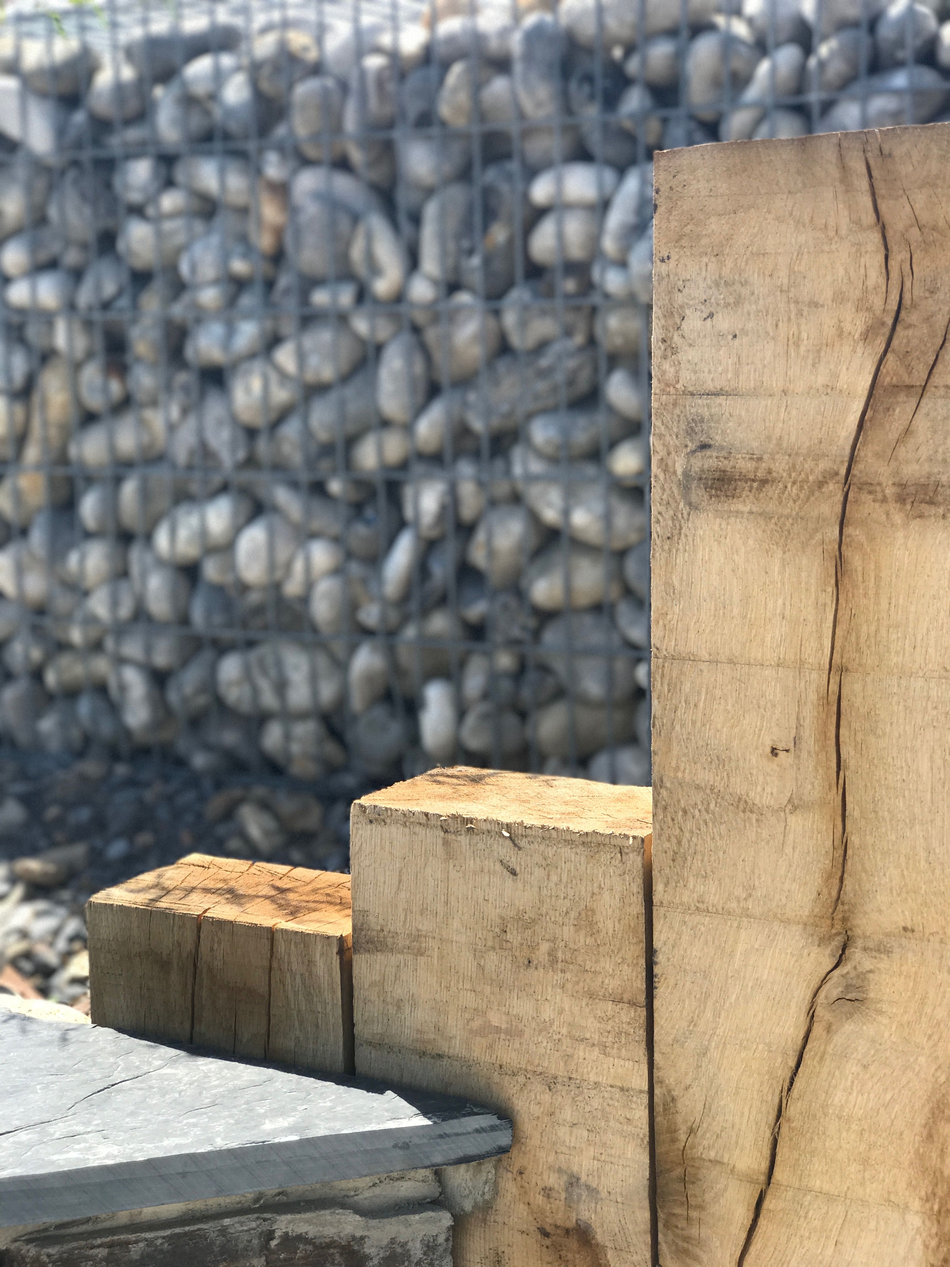 Traverse en chêne 220 cm disponible chez JARDIVRAC NORD