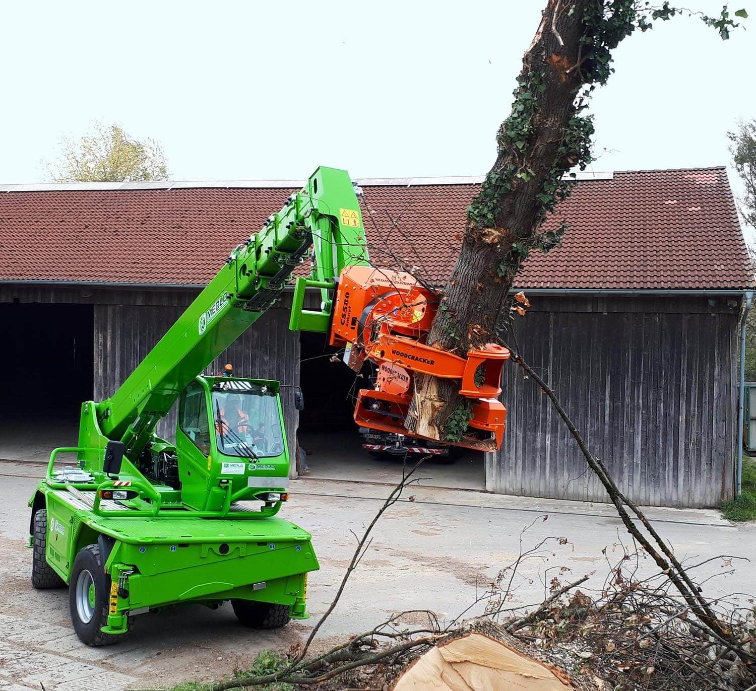 Grappin coupeur forestier Woodcracker CS Smart - diamètre de coupe 750 mm - ouverture du grappin 1280 mm - acier Hardox® ultra-robuste_3