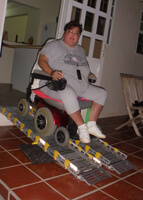 Rampe pour handicapé en aluminium - largeur 1200mm - pente 5% - rebords et surface antidérapante_3