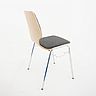 109 Classic - Chaises empilables en bois et acier, garnitures tapissées - Meubles Gaille SA_3
