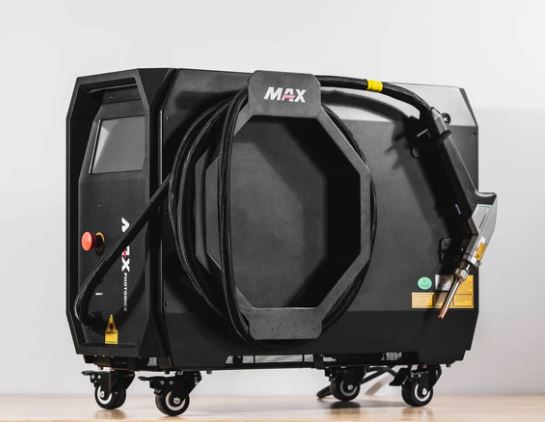 Poste à souder laser 1200 W - MA1-45 avec torche laser flexible de 5 m, léger et compact_3