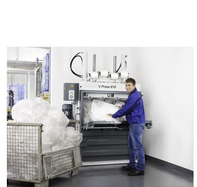 Presse à balles verticale V-Press 605 / 610 - réduction jusqu'à 95 % du volume de déchets_3