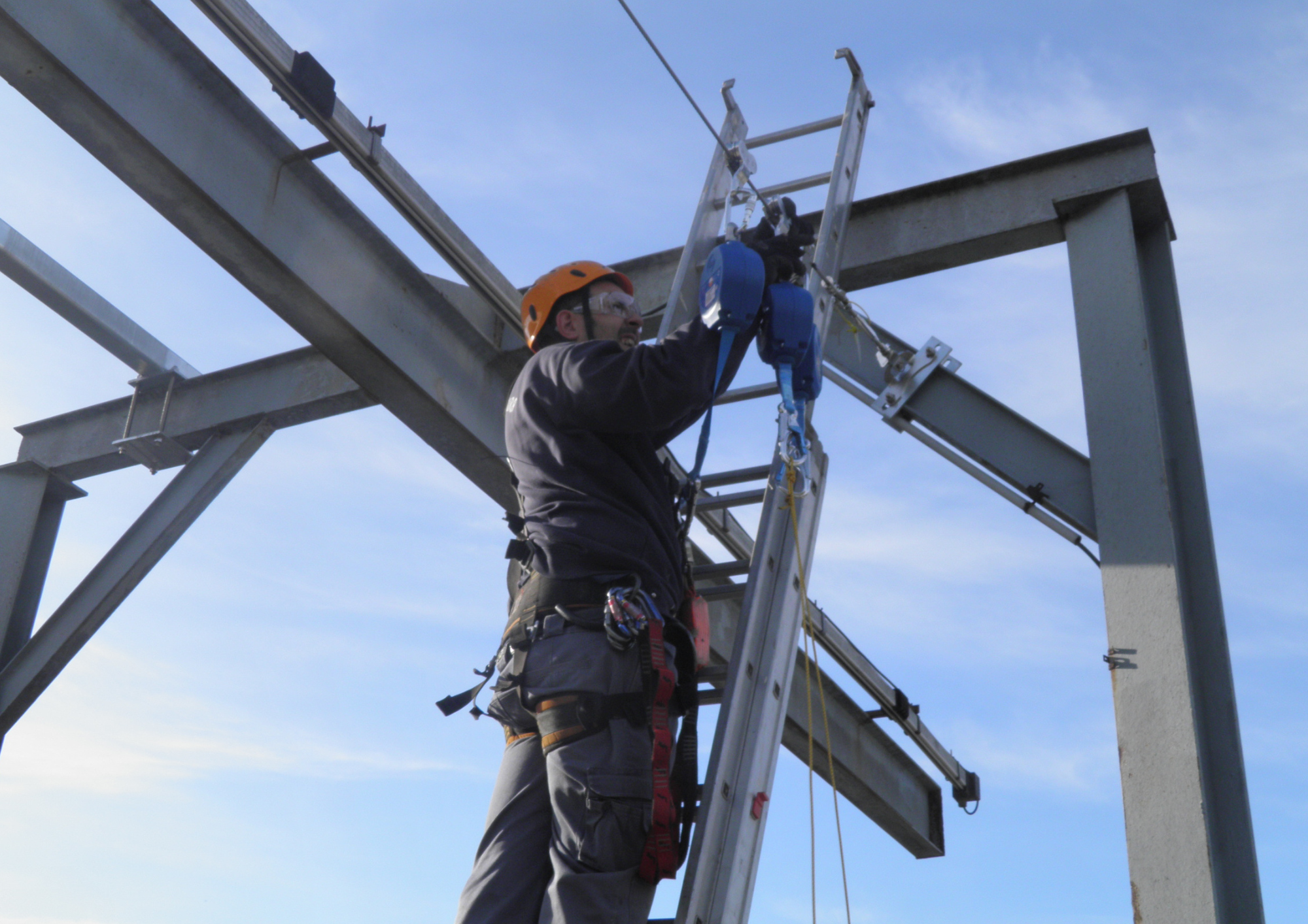 Ligne de vie à chariot en sous-face - dispositif d'ancrage horizontal conforme EN795:2012 classe C_3