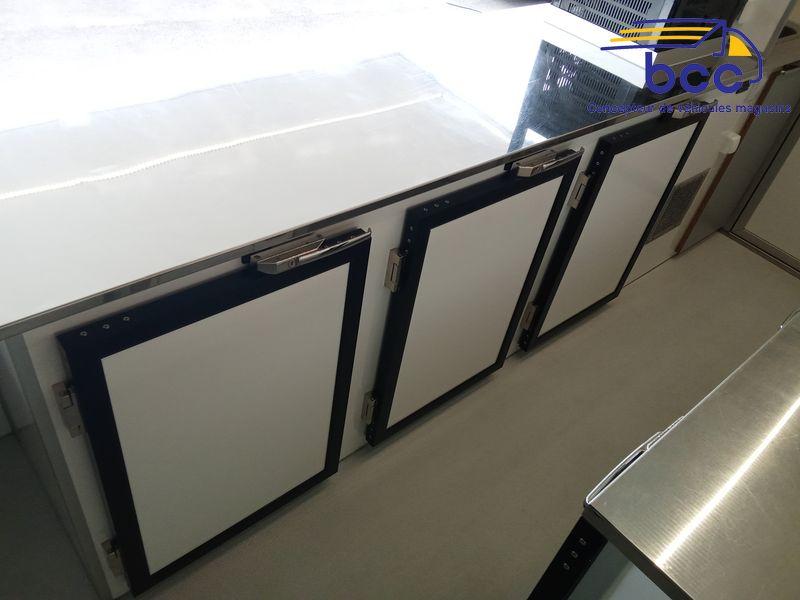 Camion d'occasion Friterie Renault Master – Foodtruck 4m20 tout équipé – Vitrine extérieure + Froid + Cuisson -1124_3