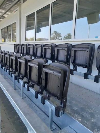 Coque LIKO rabattable - Conforme NF en 13200-4, FIFA, UEFA - Protection UV - Classement feu M2/M3/M4_3