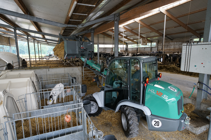 Mini-chargeuse Kramer KL12.5 - 1,6t - 4 roues directrices - Compacte et polyvalente_3