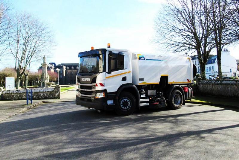 Balayeuse polyvalente pour chantiers et nettoyage urbain