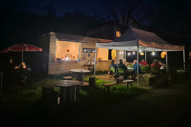 Bungalow Snack en container 20 pieds - Blanc et Noir - 6m x 2,5m - Eurobox_3