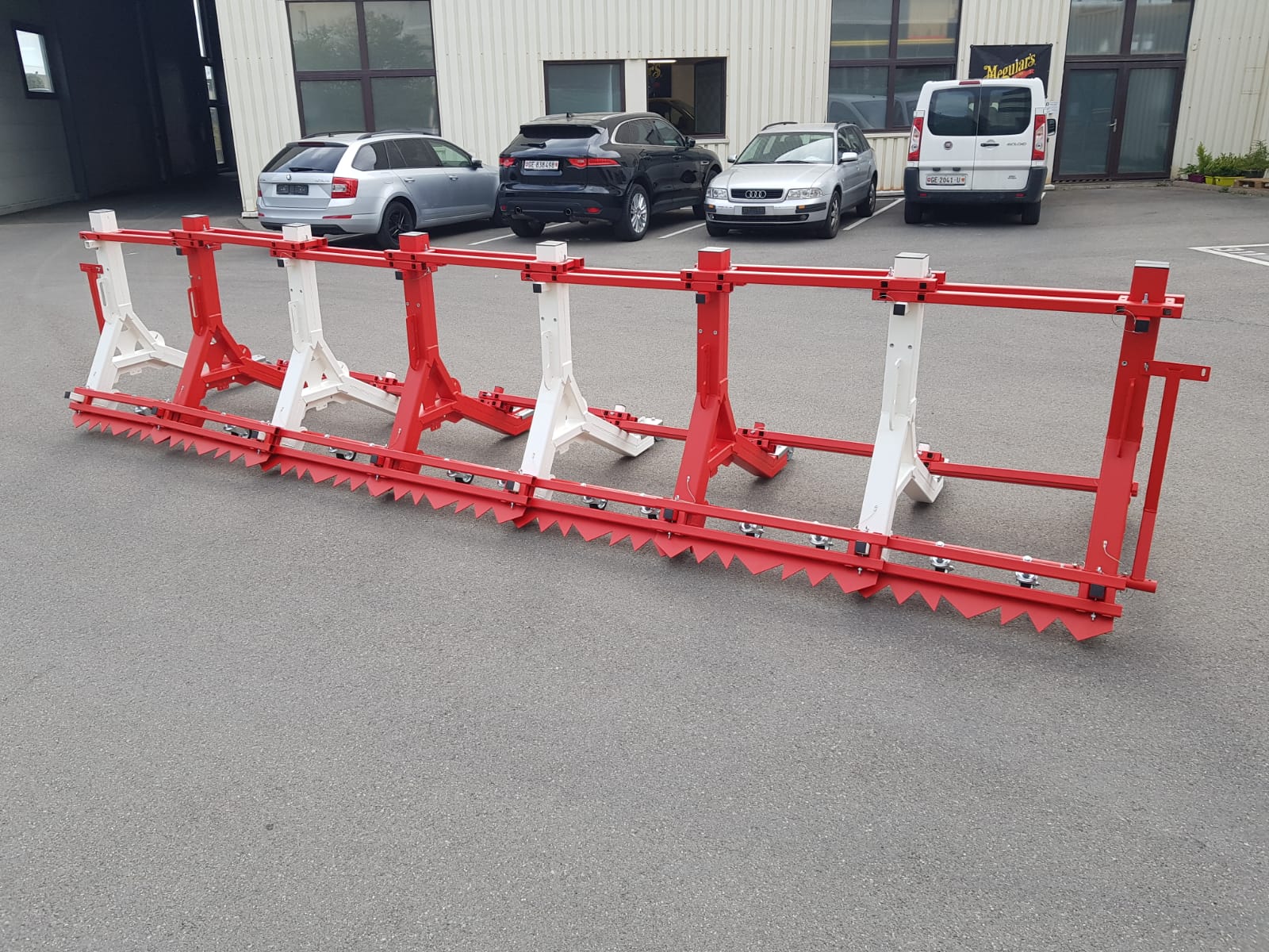 Barrière anti voiture bélier adaptée aux événements sportifs et concerts