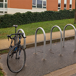 Support cycles pratique et résistant - Arceau en acier galvanisé avec thermolaquage - Modèles avec ou sans signalétique_3