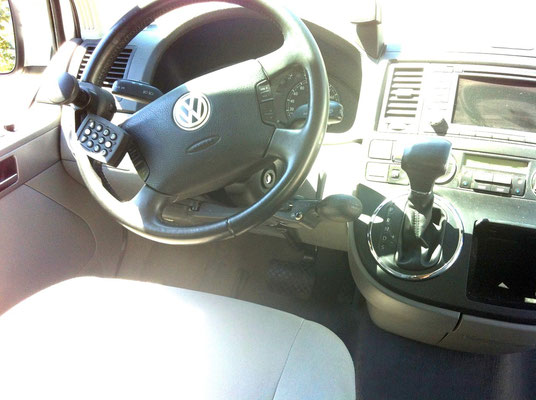 Système téledir pour activer clignotants, feux et essuie-glace