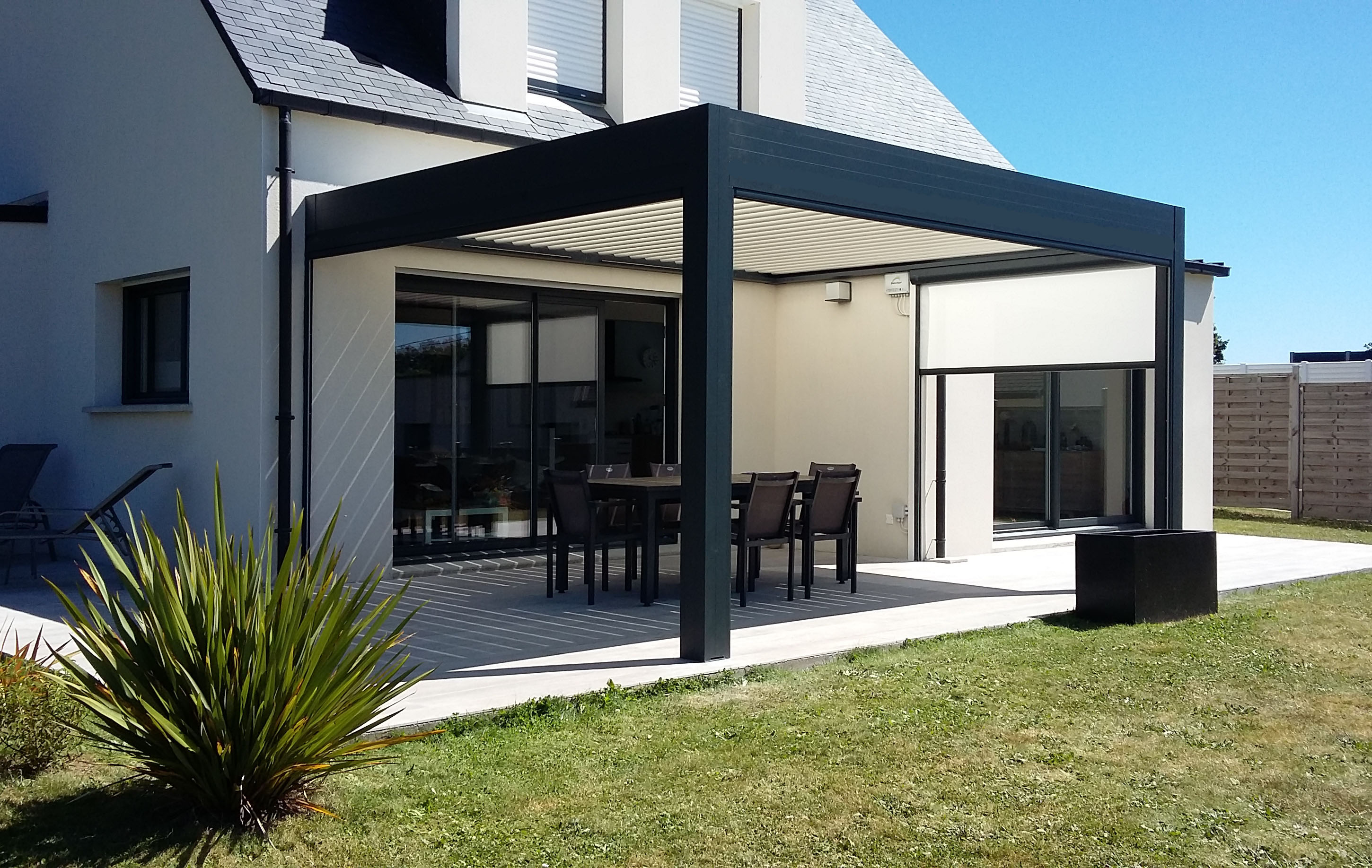 Pergola aluminium avec options personnalisables