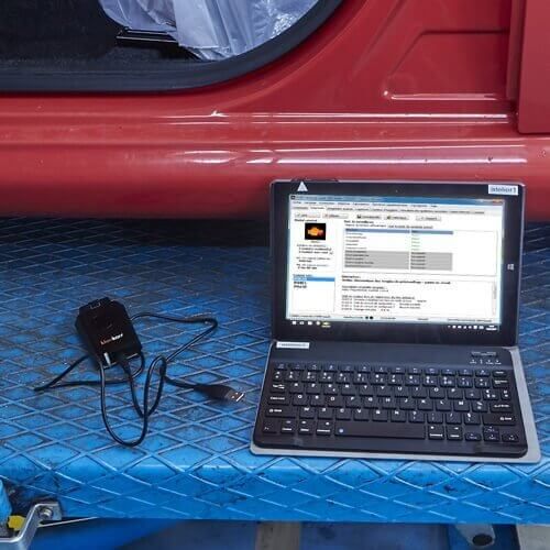 Diagnostic automobile avancé avec rapports personnalisés