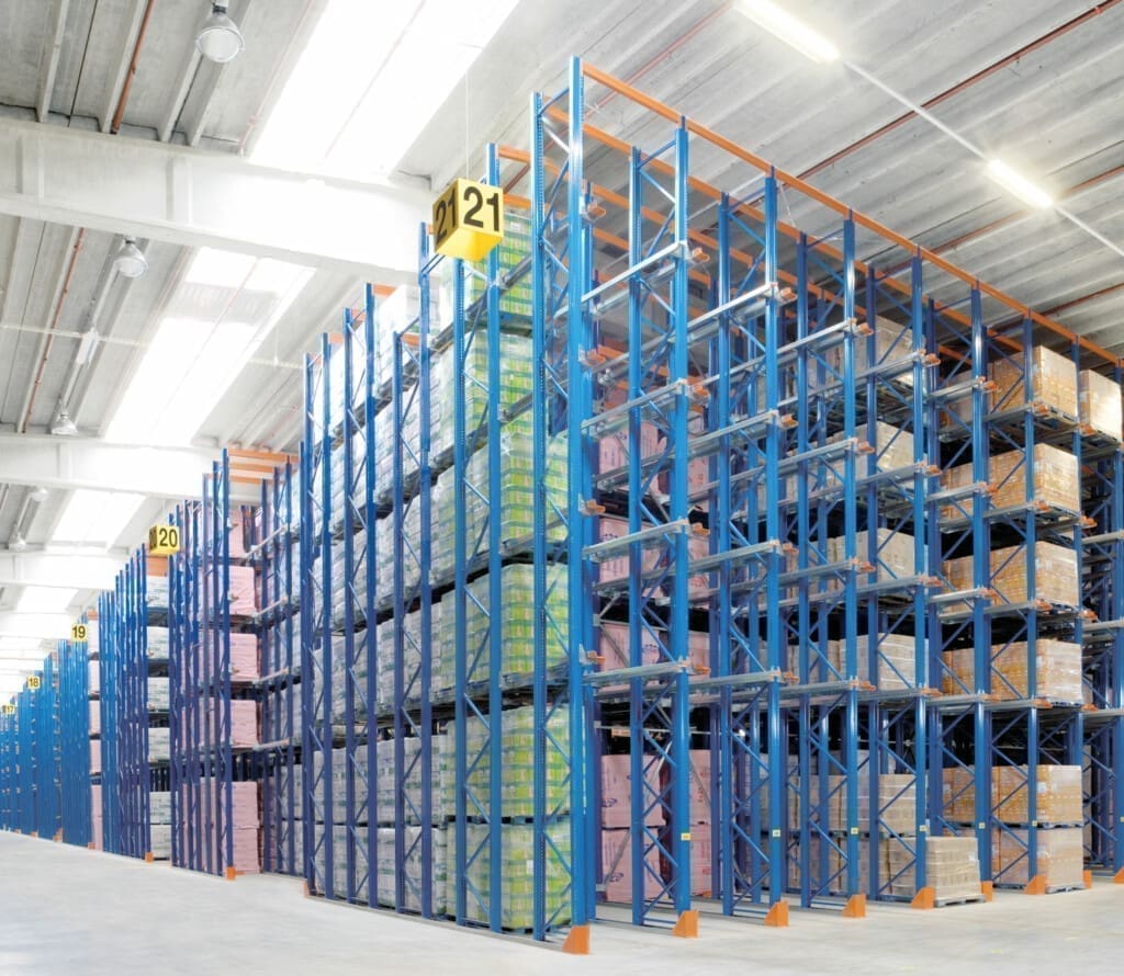 Rayonnage à accumulation double accès pour maximiser la densité de stockage_3