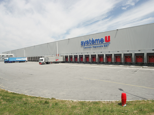 Porte sectionnelle industrielle sur mesure - ISO V40 - panneaux injectés ou vitrages, fabrication française_3