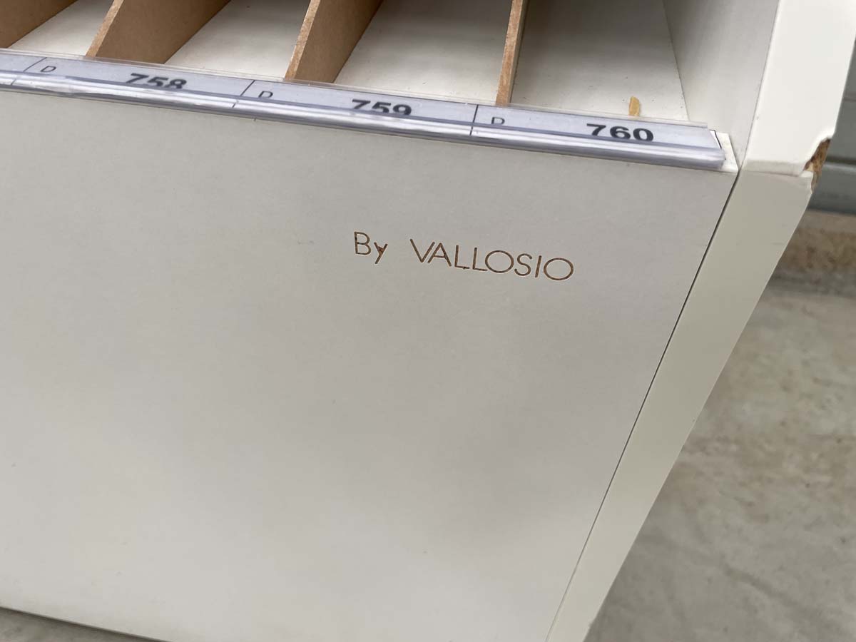 Meuble dynamique blanc pour laboratoire - occasion - sur roulettes avec casier-tiroir arrière - P21091202_3