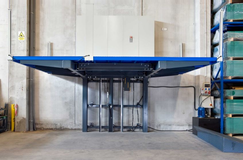 Monte voiture à fonctionnement électro hydraulique la plus adaptée pour les transferts verticaux de véhicules_3