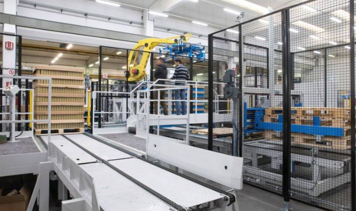 Rad EC/FC Sagittarius - Dépalettiseurs pour boîtes vides ou pleines - Clevertech France - système flexible avec tête magnétique ou à vide_3