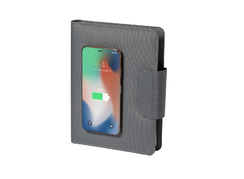 Porte-documents RPET - Format A5 avec bloc-notes, chargeur magnétique 10W, powerbank 5000 mAh et support téléphone_3